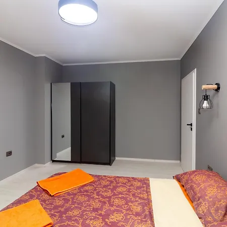 Stylishly Designed Top Central Apartment *