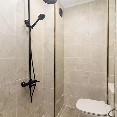Stylishly Designed Top Central Apartament